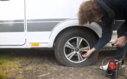 E-Trailer E-Pressure Reifendrucksensoren Für Smart Trailer System 2 Stück 11 E-Trailer E-Pressure Reifendrucksensoren Für Smart Trailer System 2 Stück -Reich || Truma || Dometic Verkaufsgeschäft 323214 2683615