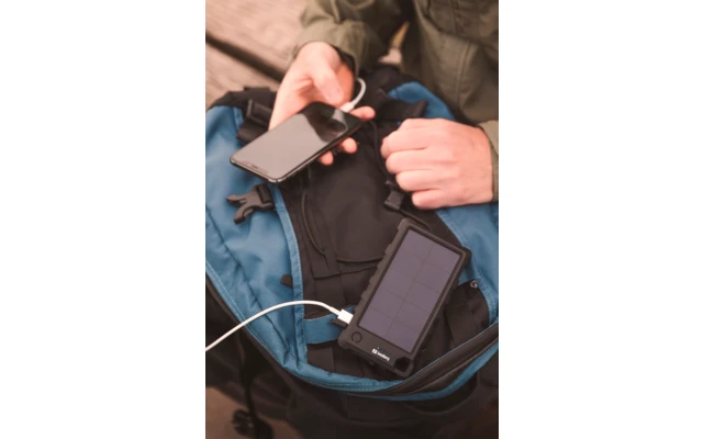 Sandberg 420-53 Outdoor Solar Powerbank Schwarz 10000 MAh 4 Sandberg 420-53 Outdoor Solar Powerbank Schwarz 10000 MAh – Bild 2