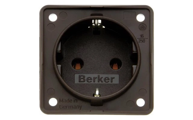 Schutzkontakt-Einbausteckdose Weiß 3 Schutzkontakt-Einbausteckdose Weiß