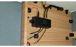 Falcon EVO 5G LTE Dachantenne Mit Mobilem 450 Mbit/s 4G Router 13 Falcon EVO 5G LTE Dachantenne Mit Mobilem 450 Mbit/s 4G Router -Reich || Truma || Dometic Verkaufsgeschäft 711926 4801370